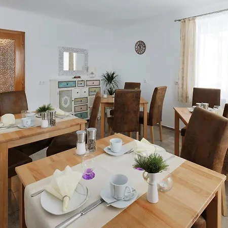 Frühstückspension Haus Metzler Spital am Semmering