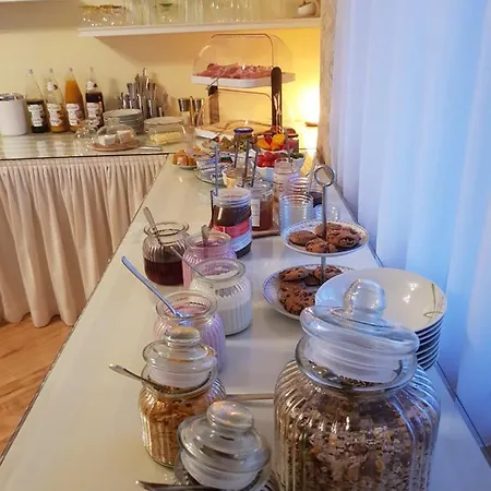 Haus Metzler Bed & Breakfast 2*