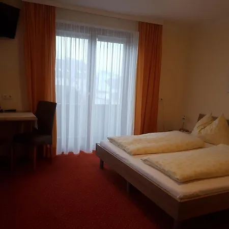 Bed & Breakfast Haus Metzler 2*